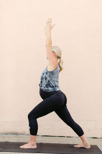 Black adjustable cropped maternity activewear leggings